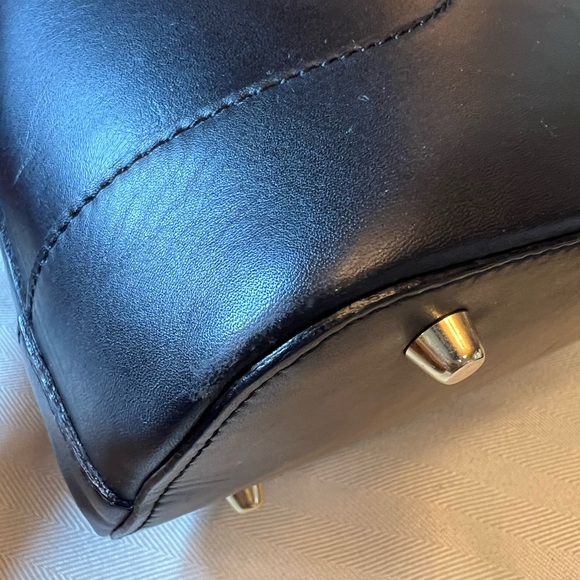 BALLY Elegant Black Calf Leather Shoulder Vintage Handbag - Picture 11 of 12